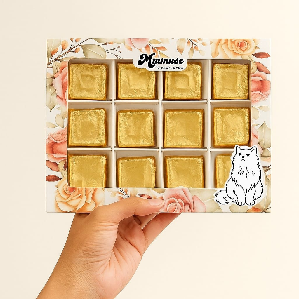 12 Cubes Assorted Chocolate Box (Floral)